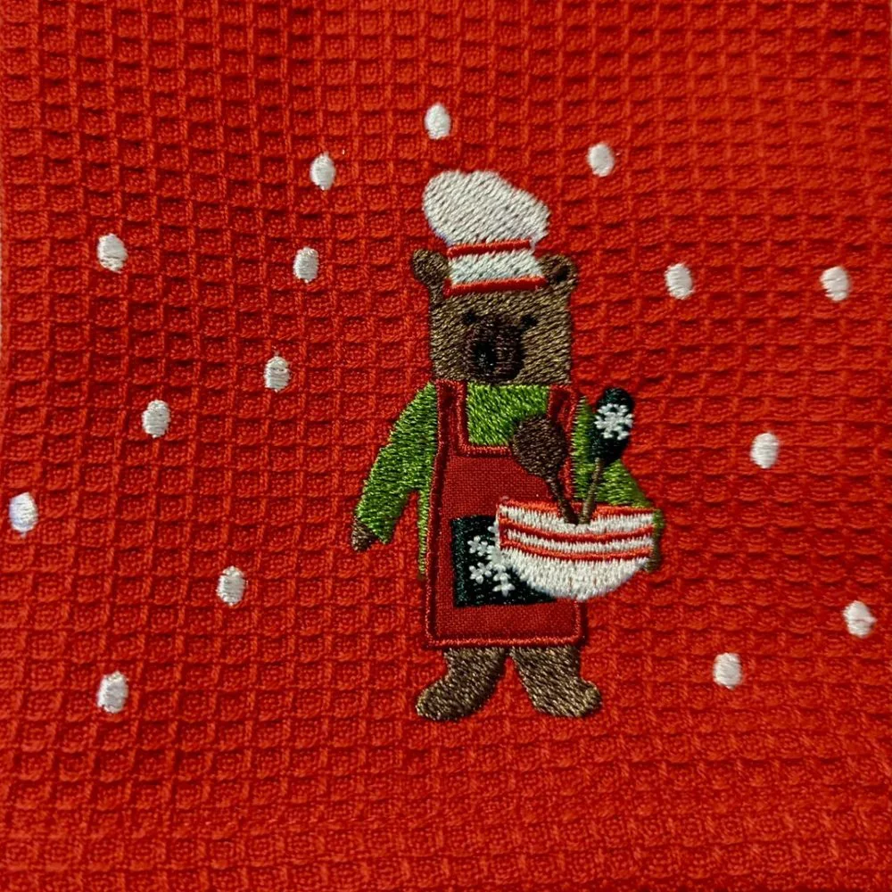 NWT Crate & Barrel Holiday Bear Towels SET of 2 (Mixing bowl design)